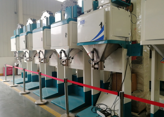 macchina di rifornimento in serie di insaccamento del granello della borsa 50kg nell'industria di plastica